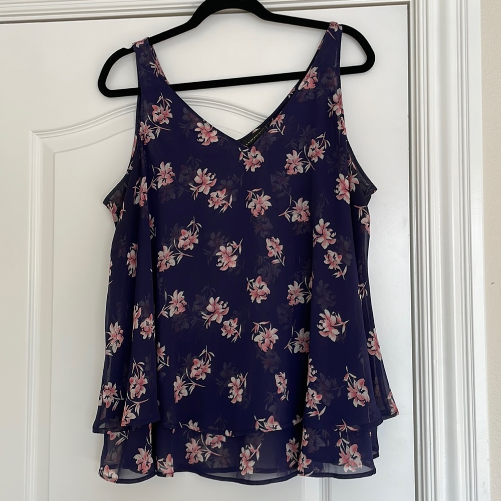 Navy and Pink gauzy Lane Bryant blouse size 16